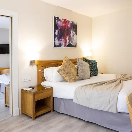 Hotel Cristal & 4*