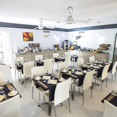 Hotel Cristal & 4*